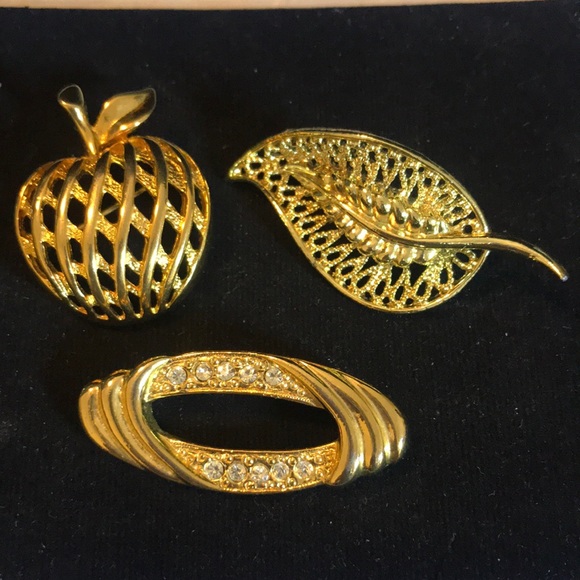 Beautiful gold tone brooch pin lot - Picture 1 of 6